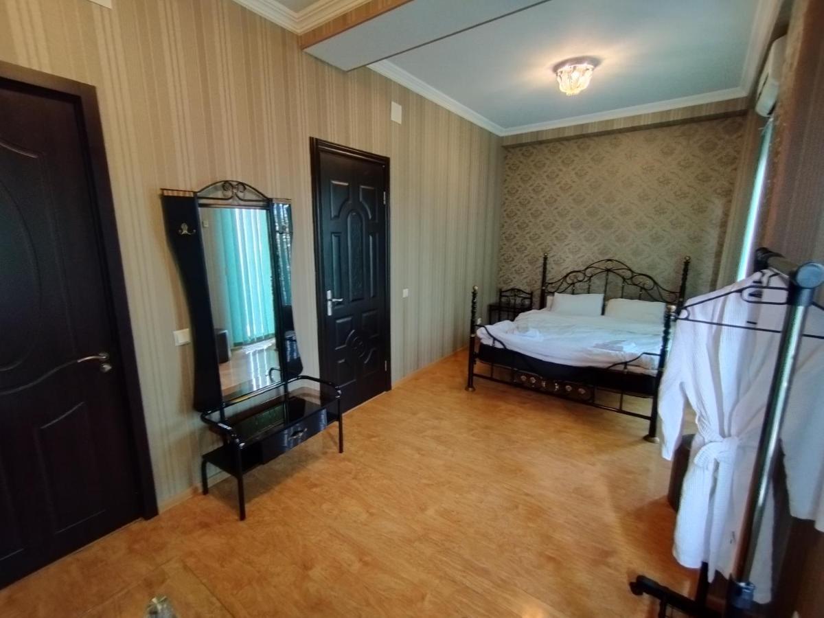 Hotel Magnolia By David Kutaisi Bagian luar foto